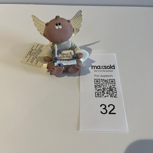 Lot #32 (1 of 8)