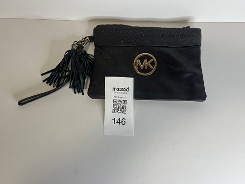 Lot #146 (1 of 7)