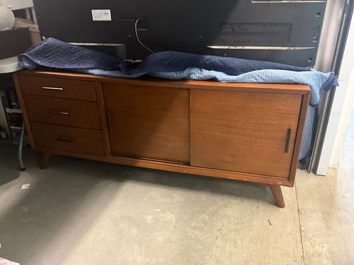 Lot #70 (1 of 8)