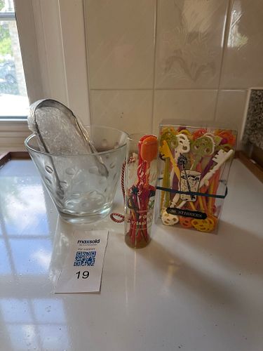Lot #19 (1 of 5)
