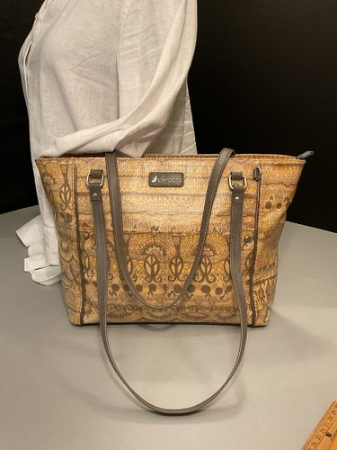 Lot #101 (1 of 17)