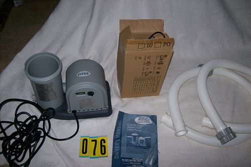 Lot #76 (1 of 7)