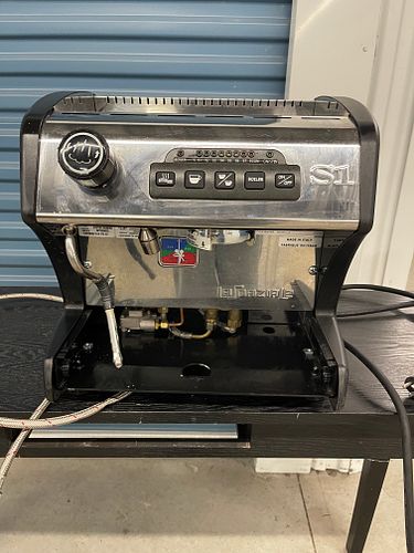 Lot #113 (1 of 7)