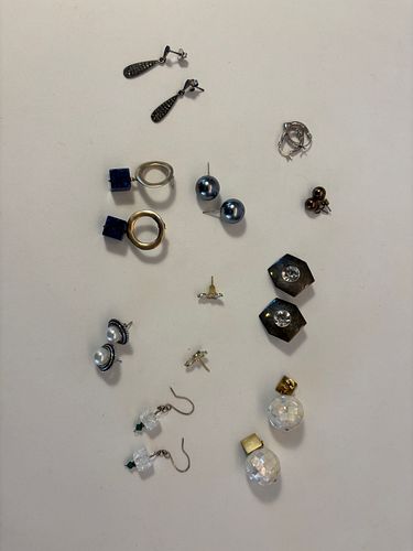 Lot #27 (1 of 8)