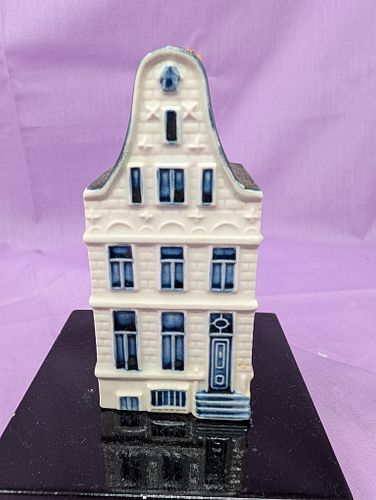 Lot #19 (1 of 6)