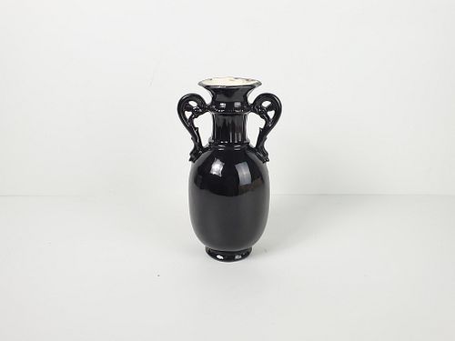 Lot #40 (1 of 8)