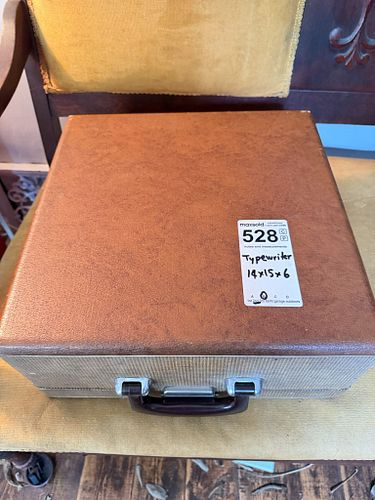 Lot #528 (1 of 8)