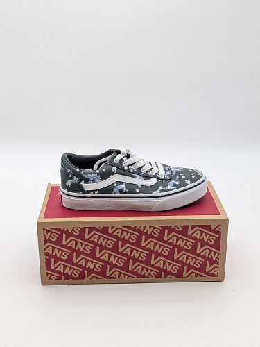Lot #104 (1 of 8)