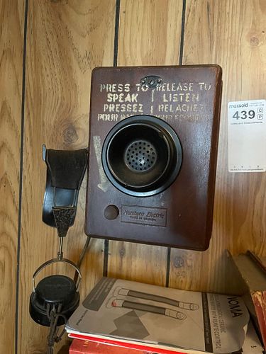 Lot #439 (1 of 7)