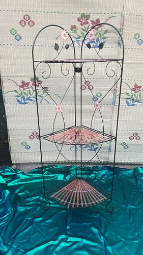 Lot #105 (1 of 8)