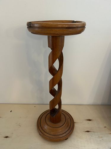 Lot #47 (1 of 8)