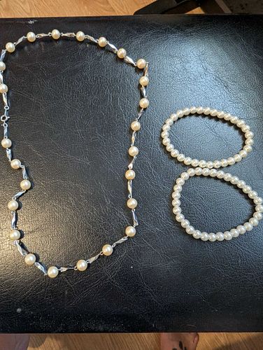 Lot #40 (1 of 5)