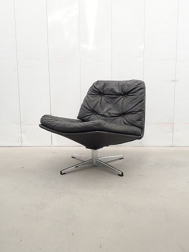 Lot #106 (1 of 15)