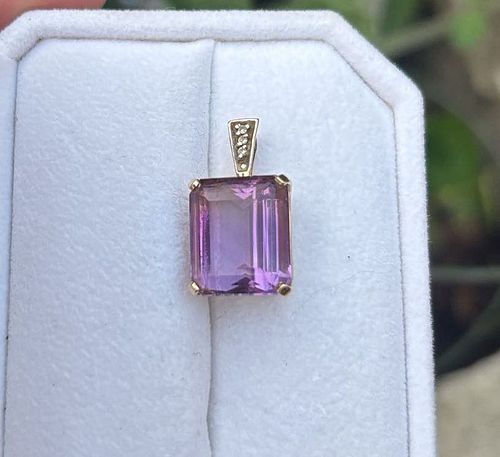 Lot #224 (1 of 12)