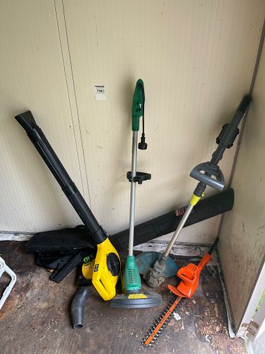 Lot #706 (1 of 13)