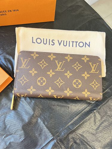 Lot #470 (1 of 11)