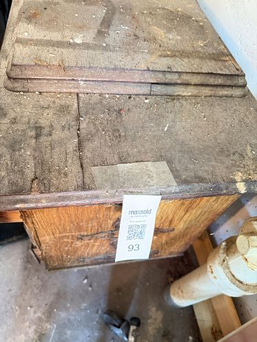 Lot #93 (1 of 9)