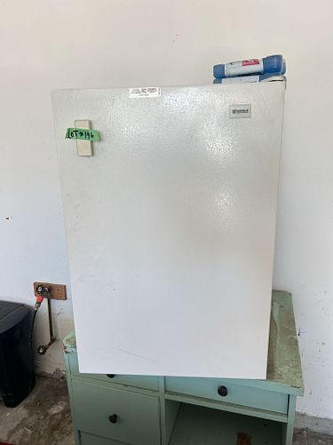 Lot #196 (1 of 8)