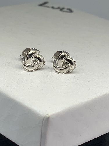 Lot #15 (1 of 7)