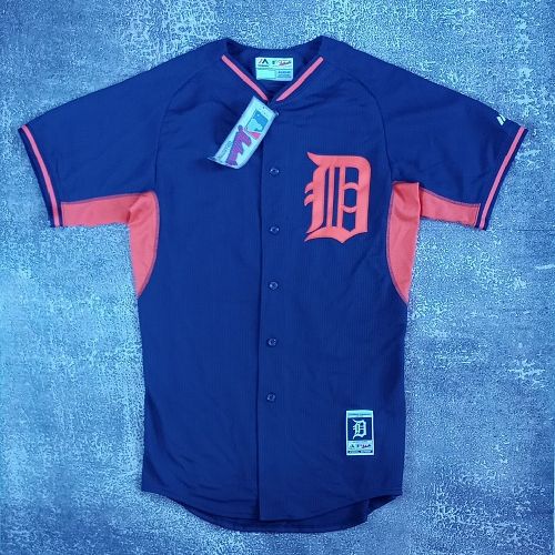 Lot #45 (1 of 12)