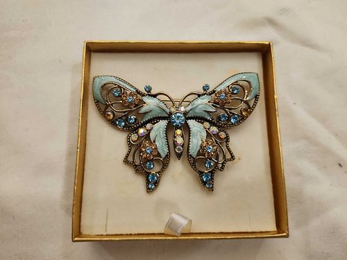 Lot #61 (1 of 4)