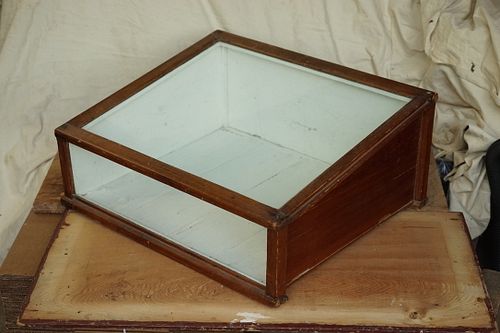 Lot #28 (1 of 4)