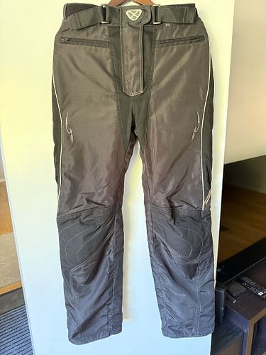 Lot #21 (1 of 4)