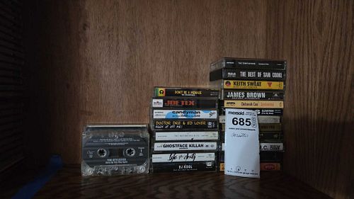 Lot #685 (1 of 5)