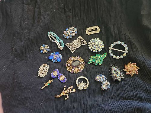 Lot #40 (1 of 4)