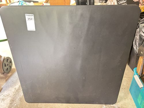 Lot #352 (1 of 8)