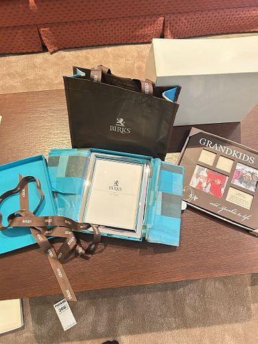 Lot #208 (1 of 4)