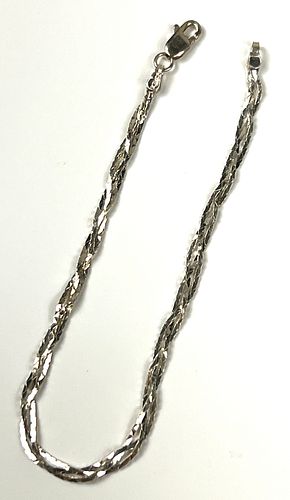 Lot #520 (1 of 4)