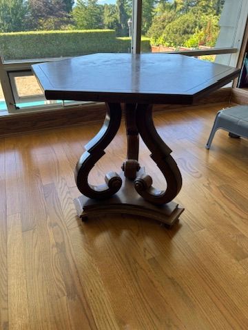 Lot #40 (1 of 8)