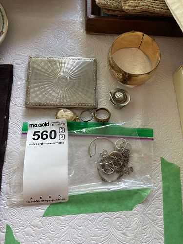 Lot #560 (1 of 16)