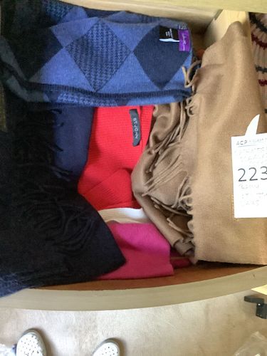 Lot #223 (1 of 9)
