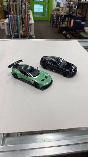 Lot #40 (1 of 8)