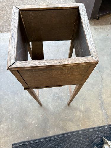 Lot #28 (1 of 4)