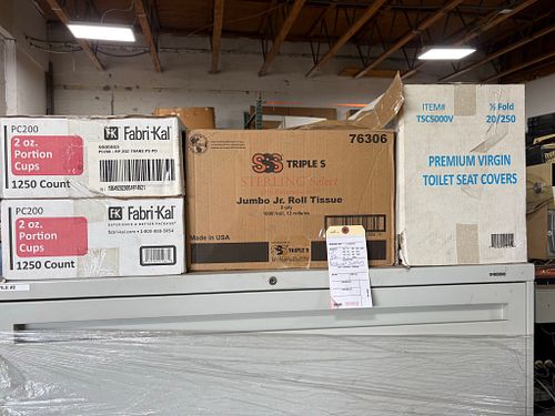 Lot #32 (1 of 4)