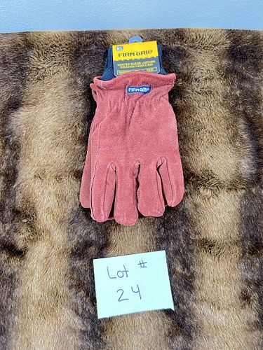 Lot #24 (1 of 7)