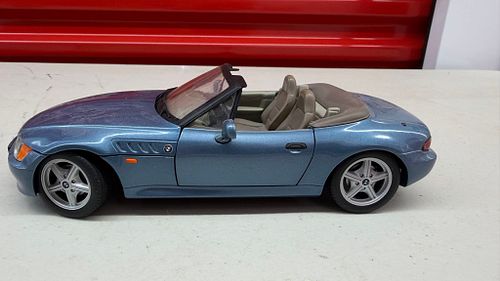 Lot #160 (1 of 6)
