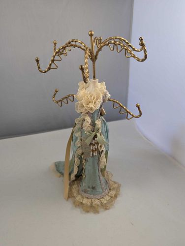 Lot #17 (1 of 4)