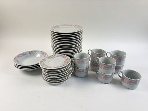 Lot #52 (1 of 8)