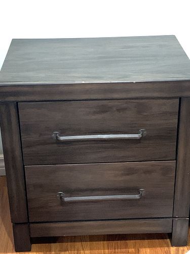 Lot #32 (1 of 4)