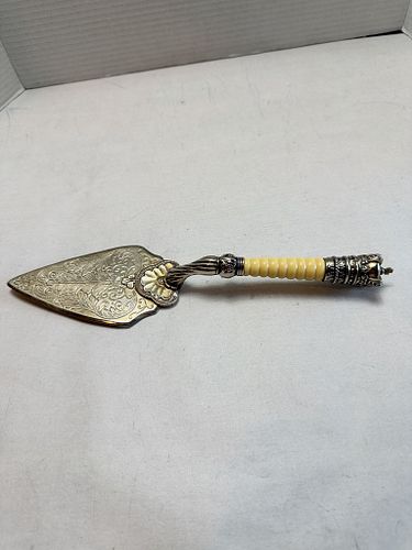 Lot #28 (1 of 13)