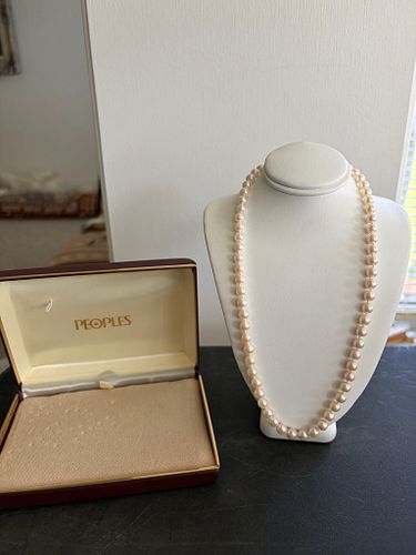 Lot #403 (1 of 8)