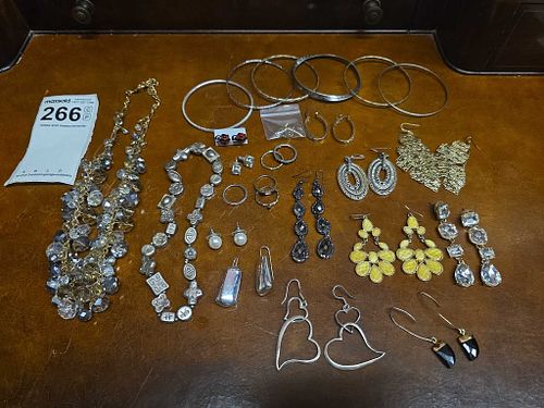 Lot #266 (1 of 16)