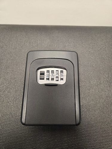 Lot #35 (1 of 20)