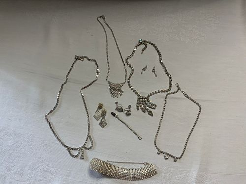 Lot #32 (1 of 4)