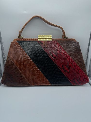 Lot #9 (1 of 4)