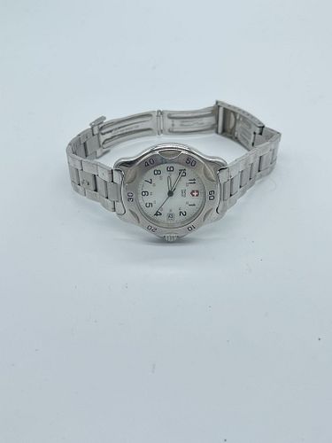 Lot #135 (1 of 6)